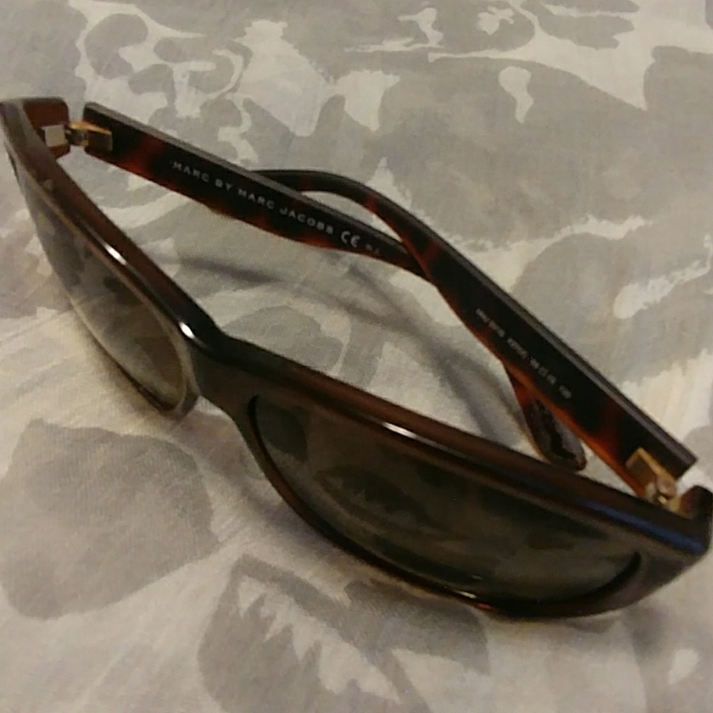 Women's sunglasses